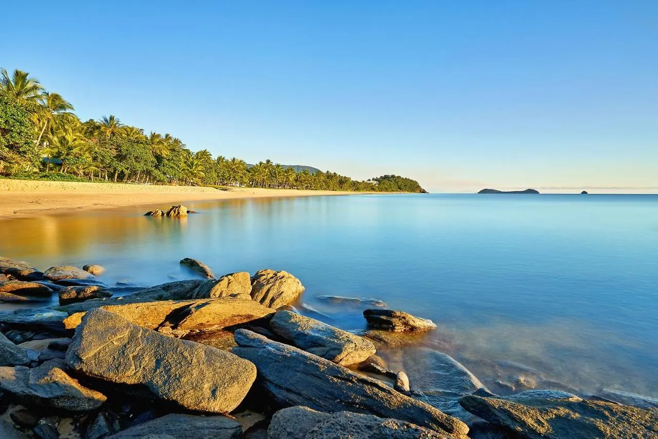Cocos Holiday Apartments Trinity Beach 0*,  Australia