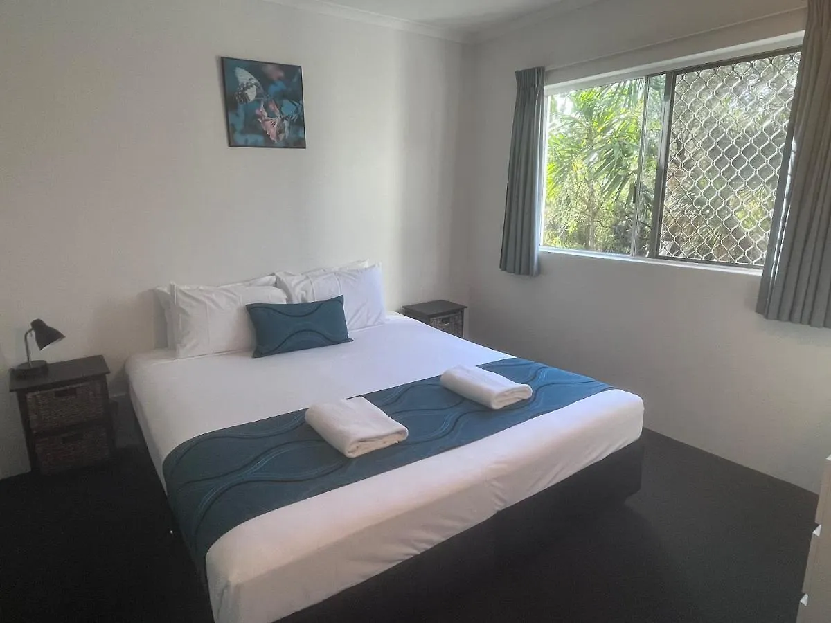 Cocos Holiday Apartments Trinity Beach