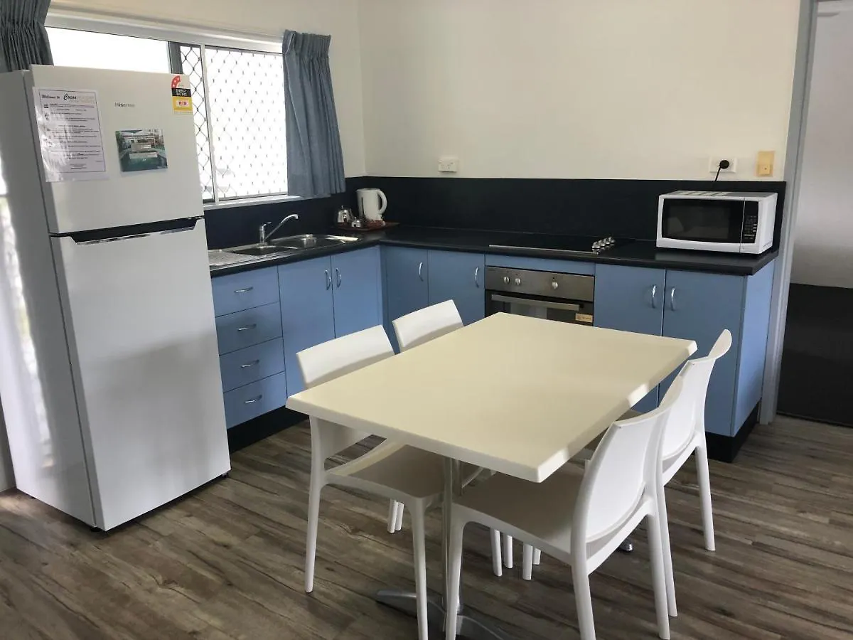Cocos Holiday Apartments Trinity Beach Australia